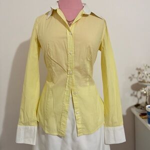 United Colors Of Benetton Fitted Pale Yellow Button-Down Shirt with White Collar